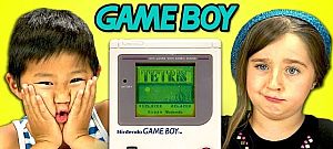 Így reagálnak a mai gyerekek, ha a kezükbe adnak egy Game Boy-t