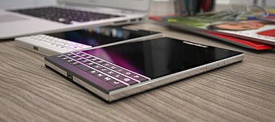 Kiszivárogtak a Blackberry furcsa alakú Passport telefonjának specifikációi