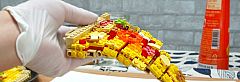 Videó: Így kell LEGO-ból házi készítésű pizzát sütni