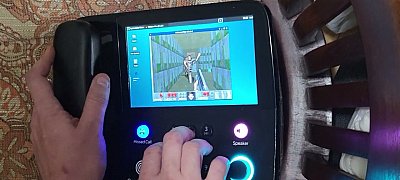 Már vezetékes telefonon is fut a Doom - nagyon furcsán lehet irányítani