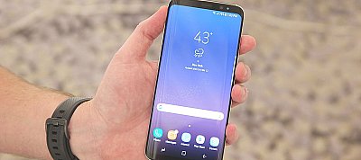 Nem vicc: Saját Galaxy S8 telefonokat ad ki a Microsoft 