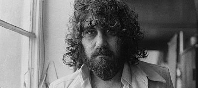 Meghalt Vangelis, akinek A Szárnyas Fejvadász zenéjét is köszönhetjük