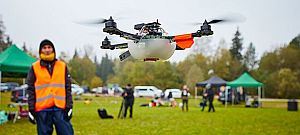 Drónokból készített világrekorder óriáskijelzőt az Intel