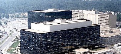 Nem csak a nagy szolgáltatókat, de az egész internetet lehallgatja az USA