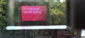 Ezt látod amikor viseled a Google Glass szuperszemüvegét