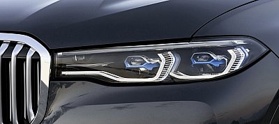 Előfizetésessé teszi autóiban a BMW az ülésfűtést és az automatikus fényszórót is