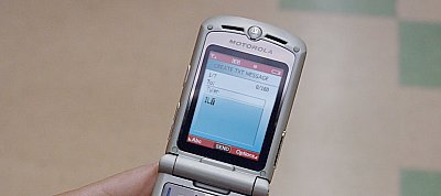 Visszatér a Motorola legendás mobilja, a RAZR