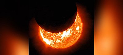 Videón a NASA fantasztikus felvétele a részleges napfogyatkozásról