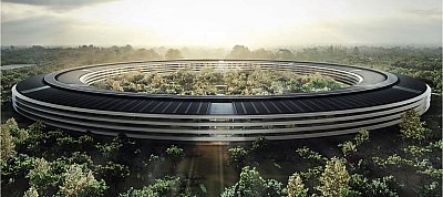 Hallgasd meg, hogy mutatja be Steve Jobs az Apple új campusát!
