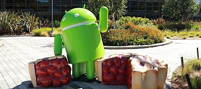 Már meg is kapta saját szobrát a Google központja előtt az Android Pie