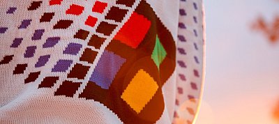 Nem hiszed el: Windows 95-ös pulóvert ad ki a Microsoft
