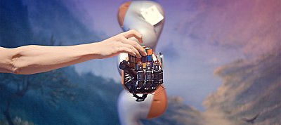Magától megtanulta kirakni a Rubik-kockát ez a robotkéz
