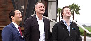 Így hozza ki a pizzát a Domino's drónja