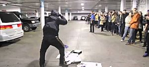 Xbox One rajongó esete a PlayStation 4-gyel