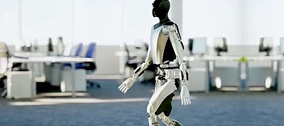 Elárulta Elon Musk, hogy mikortól lehet majd megvenni a Tesla Optimus roboját