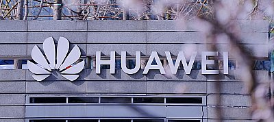 Betilthatja a Huawei és a ZTE mobiltechnológiájának használatát az EU