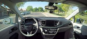 Mostantól már tényleg önmagukat fogják vezetni a Google autói