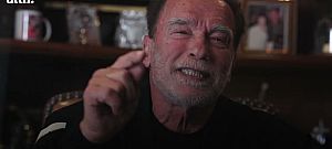 Beszól a Facebooknak és a Twitternek is új videójában Arnold Schwarzenegger