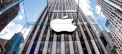 Máris beperelték az Apple-t az iPhone-ok belassítása miatt