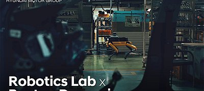 Videón ahogy elveszi a biztonsági őrök munkáját Spot, a robotkutya a Hyundai-nál