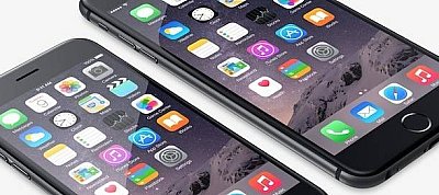 Így néz ki 195.000 iPhone egyetlen kupacban, egy Boeing 747 fedélzetén