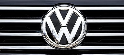 Feltörték az összes Volkswagen autó központizár-rendszerét
