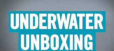 Itt a világ legmeghökkentőbb mobilos unboxing videója