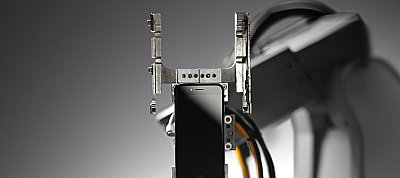 iPhone-pusztító robotot csinált magának az Apple