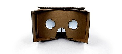 Kartonból csinált filléres virtuális valóság-szemüveget a Google