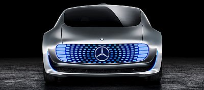 Simán elütik majd a gyalogosokat a Mercedes önvezető autói