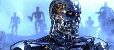 Megfejtette a pápa, hogy hogyan kerülhetjük el, hogy a Skynet kiirtsa az emberiséget