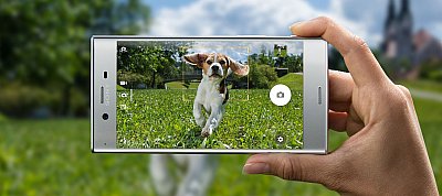 Tripla érzékelőtechnológiával jönnek a Sony új Xperia telefonjai