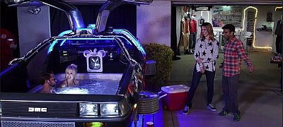 Elképesztően menő Vissza a jövőbe jacuzzit építettek