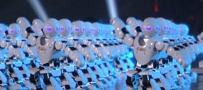 Robothadsereggel ünnepelték Kínában az újév beköszöntét