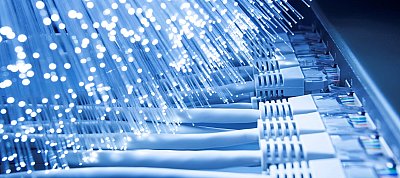 Szia Uram! 10 gigabites internet 440 millió forintért érdekel?