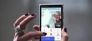 Simán lehet telefonhívásról videóhívásra váltani a Windows Phone 8.1-ben