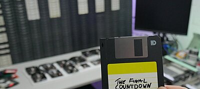 Így hangzik az Europe Final Countdown száma 512 floppymeghajtó által eljátszva
