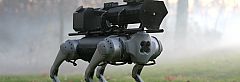 Hamarosan megvásárolható lesz a robotkutya, amit lángszóróval szereltek fel