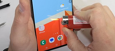 Videón ahogyan megvágják, megégetik és szétkapják a Samsung Galaxy S23 Ultra-t
