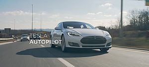 Tesla: Ezért jó ha önmagát is tudja vezetni az autód