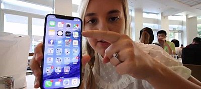Itt az első videó, amin működés közben látható az új iPhone X