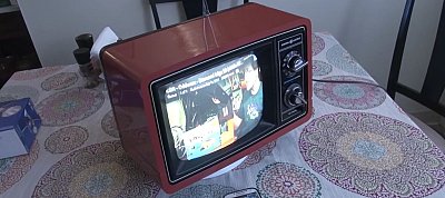 Elképesztő: Így lehet okossá tenni egy 40 éves, ósdi TV-t