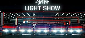 Videó: Karácsonyi fényjátékot adnak elő a Tesla új Cybertruck-jai