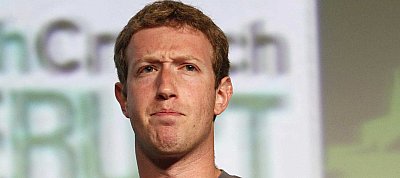 Retteg a Facebook alapítója, hogy őt is megfigyelik