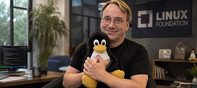 30 éves lett a Linux pingvint mintázó kabalafigurája, Tux