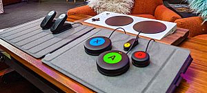 Mozgásukban korlátozottaknak csinált játékvezérlő-készletet a Logitech