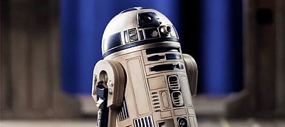 Félmilliárdnál is többet adtak R2-D2-ért egy árverésen