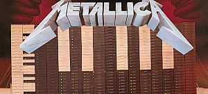 Így hangzik a Metallica egyik száma a floppy-zenekar előadásában