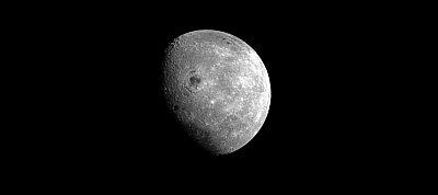 Megérkezett a Holdhoz a NASA Orion űrhajója, máris küldött egy képet róla - és a Földről is
