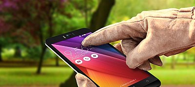 Szupernagy felbontású előlapi kamerát rakott új mobiljára az ASUS